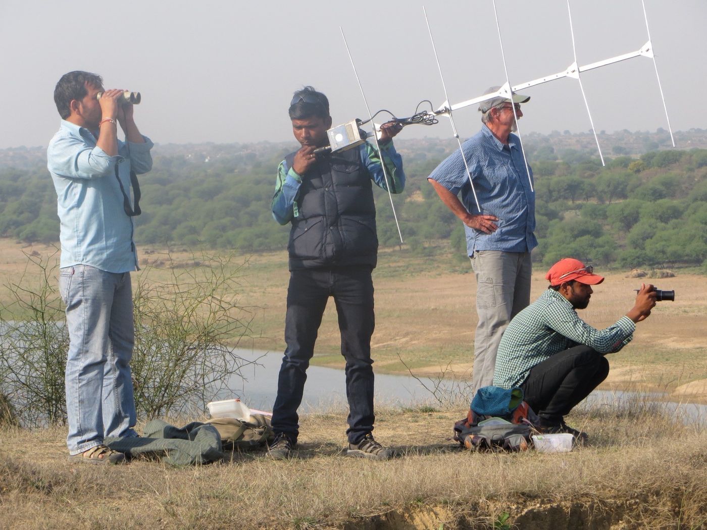 Dr Jeff Lang leading the GEP field team in telemetry and behavioural studies